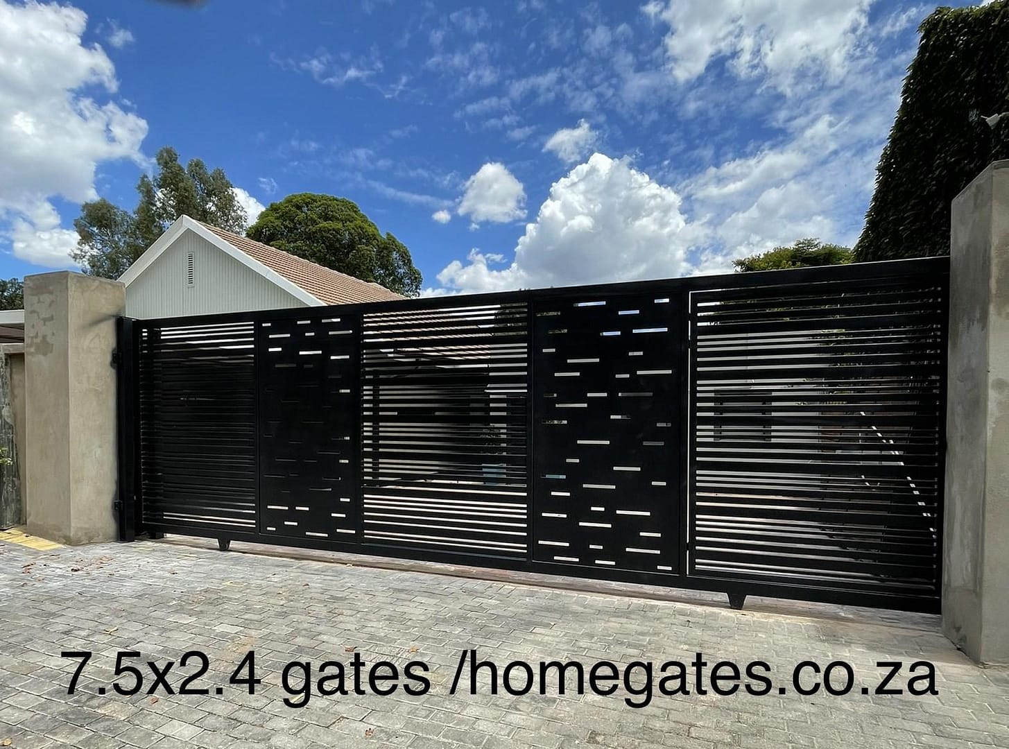 DRIVEWAY GATES in Roodeport